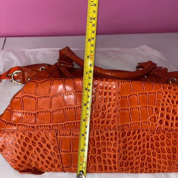Array Orange Shoulder Bag with Textured Design - Picture 6 of 16